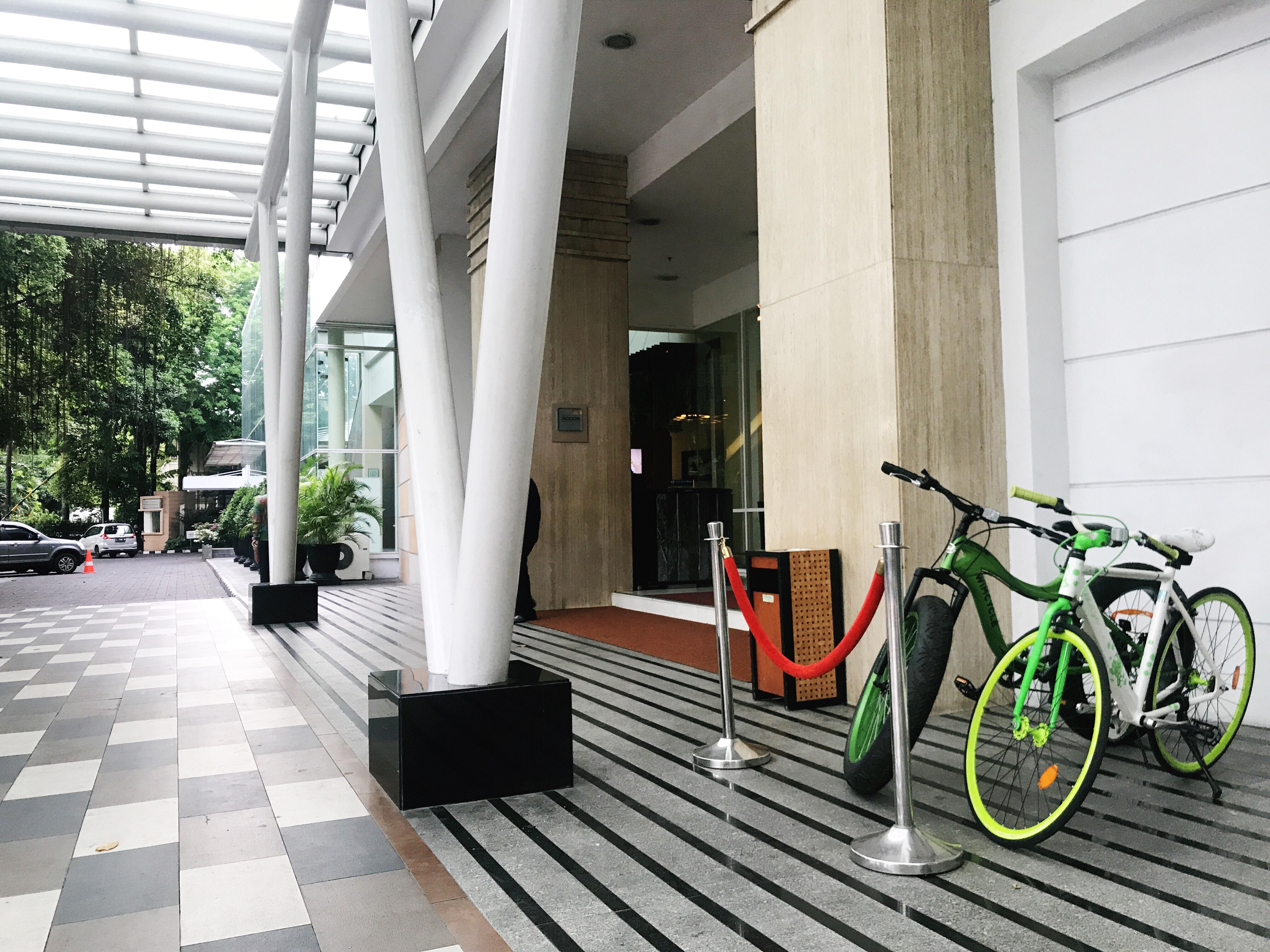 Mercure Surabaya Exterior photo