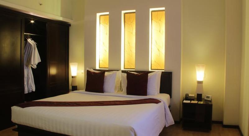 Mercure Surabaya Exterior photo